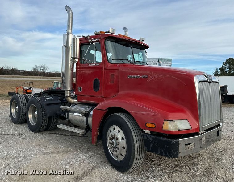 image for item NM9199 1991 Western Star 5900  semi truck