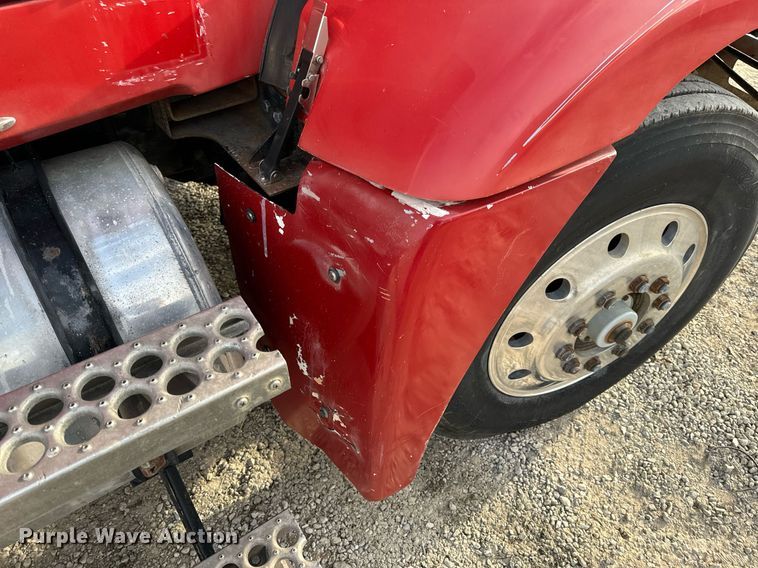 image for item NM9199 1991 Western Star 5900  semi truck