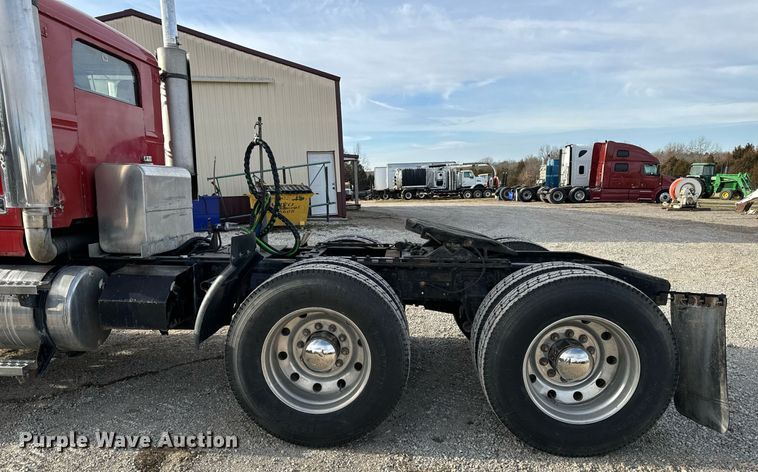 image for item NM9199 1991 Western Star 5900  semi truck