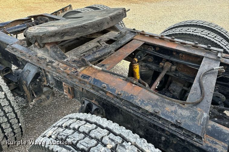 image for item NM9199 1991 Western Star 5900  semi truck