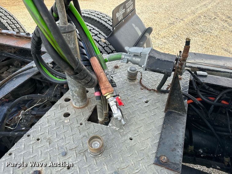 image for item NM9199 1991 Western Star 5900  semi truck