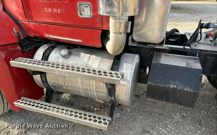 image for item NM9199 1991 Western Star 5900  semi truck