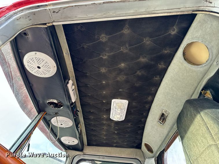 image for item NM9199 1991 Western Star 5900  semi truck