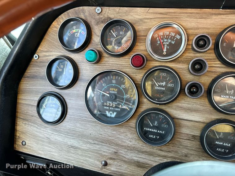 image for item NM9199 1991 Western Star 5900  semi truck