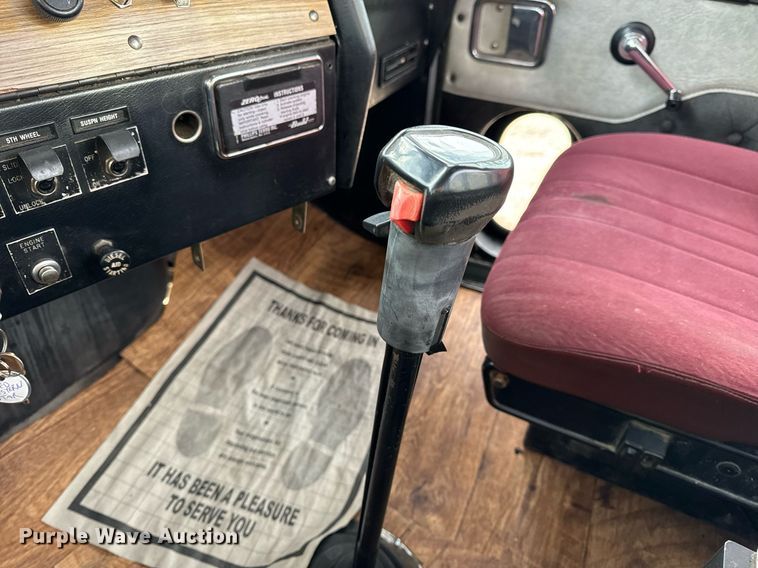 image for item NM9199 1991 Western Star 5900  semi truck