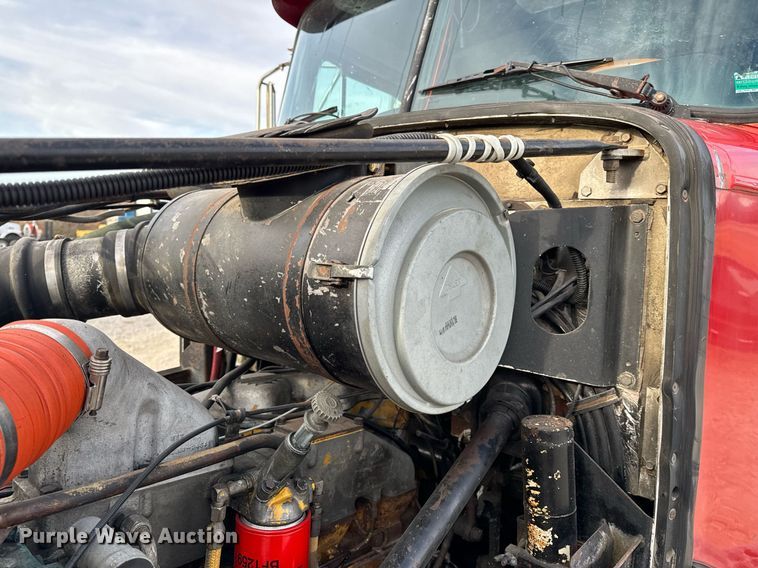 image for item NM9199 1991 Western Star 5900  semi truck