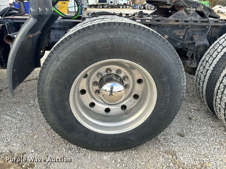 image for item NM9199 1991 Western Star 5900  semi truck