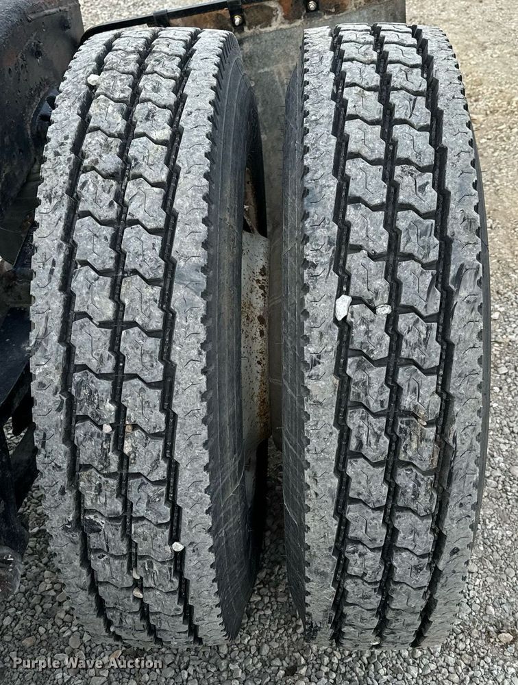 image for item NM9199 1991 Western Star 5900  semi truck