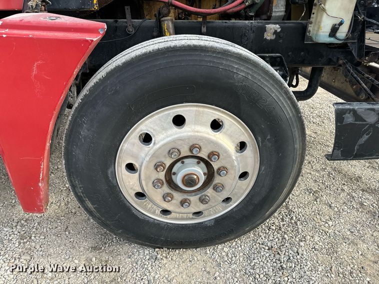 image for item NM9199 1991 Western Star 5900  semi truck