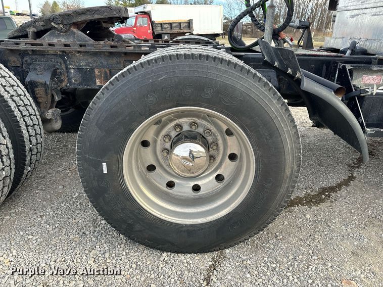 image for item NM9199 1991 Western Star 5900  semi truck