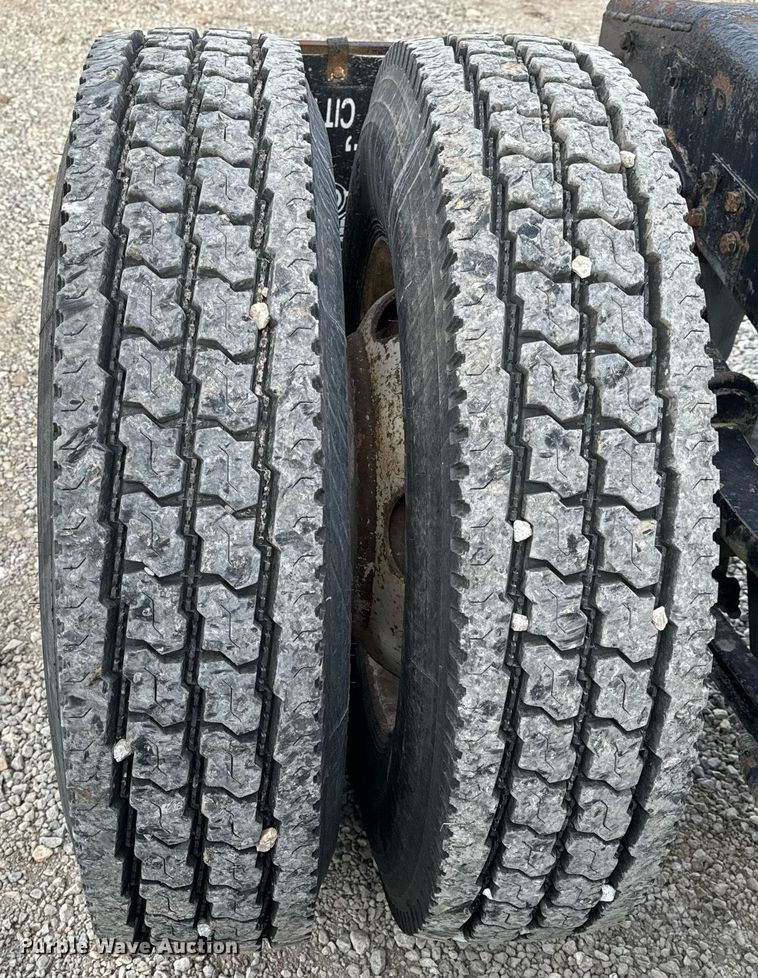 image for item NM9199 1991 Western Star 5900  semi truck