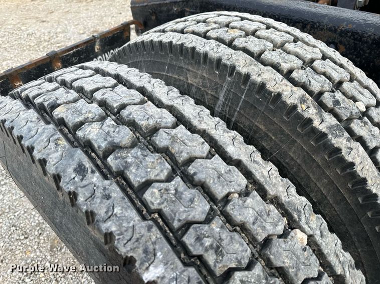 image for item NM9199 1991 Western Star 5900  semi truck