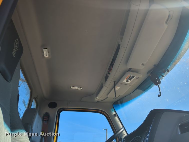 image for item OD9106 2020 Kenworth T680  semi truck