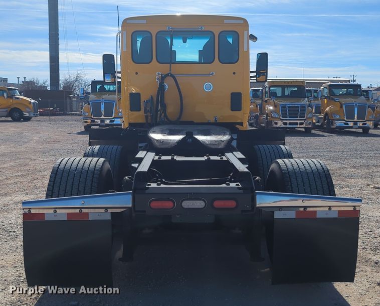 image for item OD9107 2019 Kenworth T680  semi truck