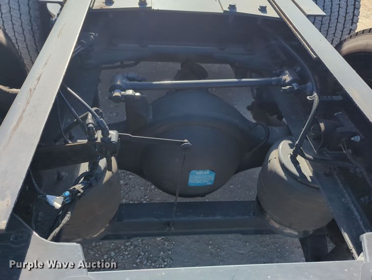 image for item OD9107 2019 Kenworth T680  semi truck