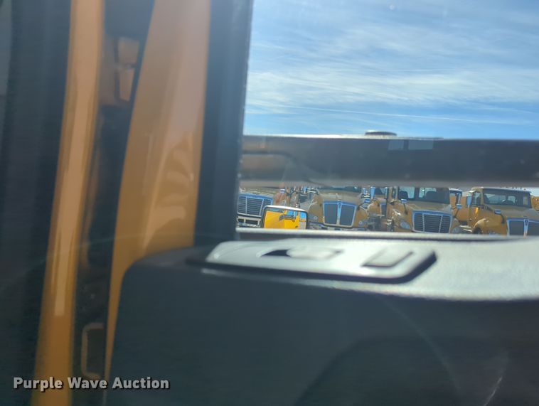 image for item OD9107 2019 Kenworth T680  semi truck