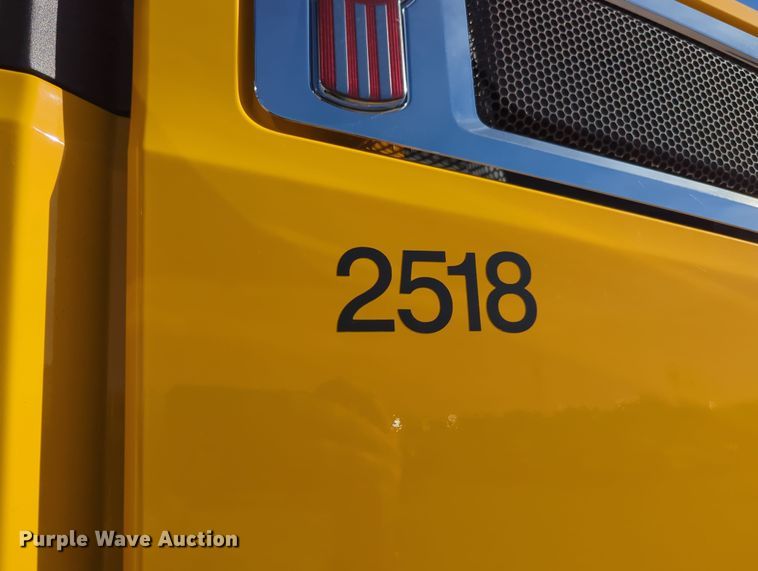 image for item OD9107 2019 Kenworth T680  semi truck