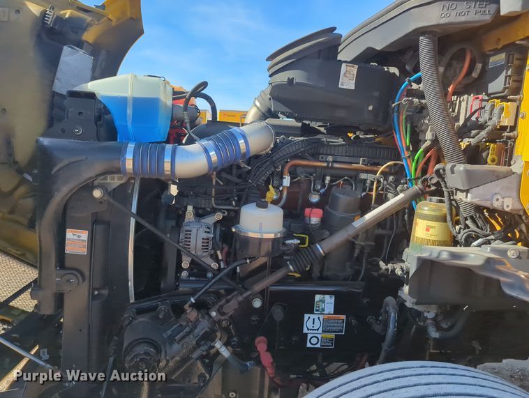 image for item OD9107 2019 Kenworth T680  semi truck