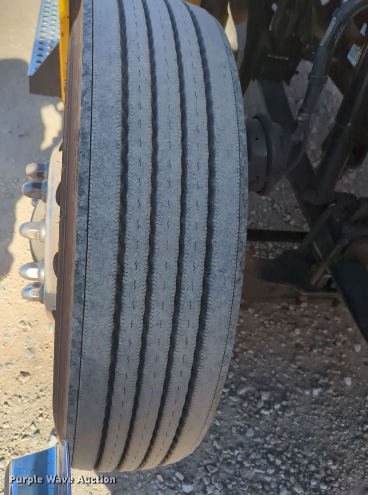 image for item OD9107 2019 Kenworth T680  semi truck