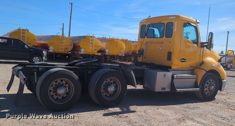 image for item OD9108 2020 Kenworth T680  semi truck