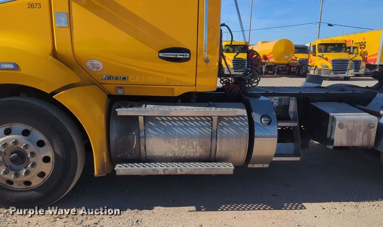 image for item OD9108 2020 Kenworth T680  semi truck