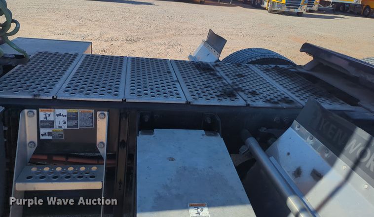 image for item OD9108 2020 Kenworth T680  semi truck