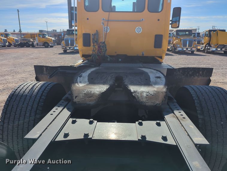 image for item OD9108 2020 Kenworth T680  semi truck