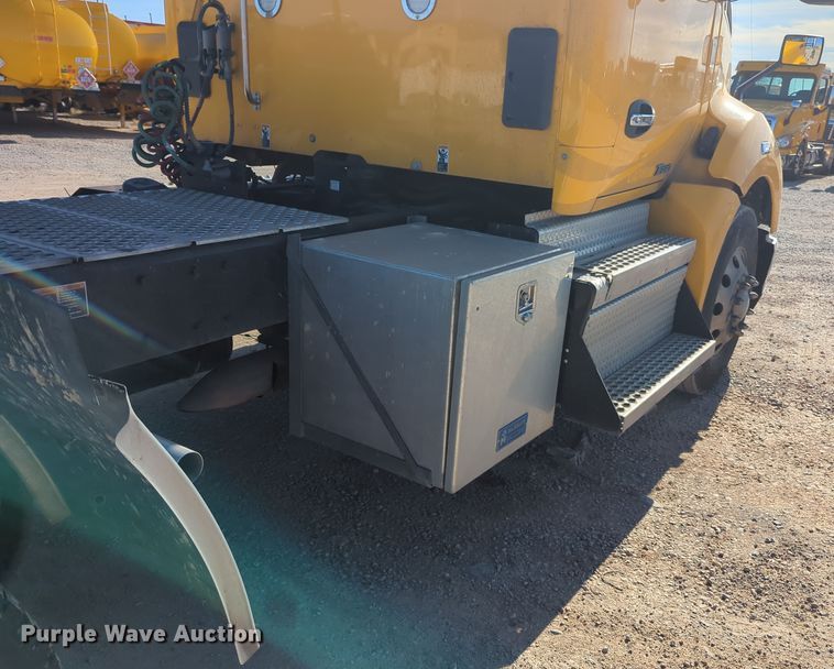 image for item OD9108 2020 Kenworth T680  semi truck