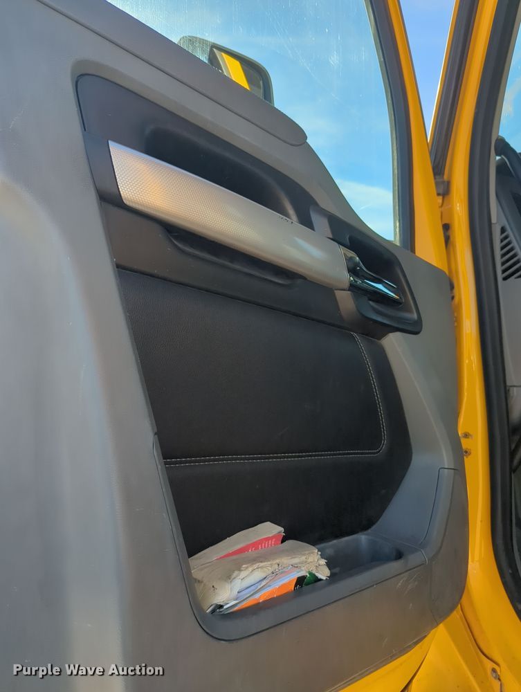 image for item OD9108 2020 Kenworth T680  semi truck