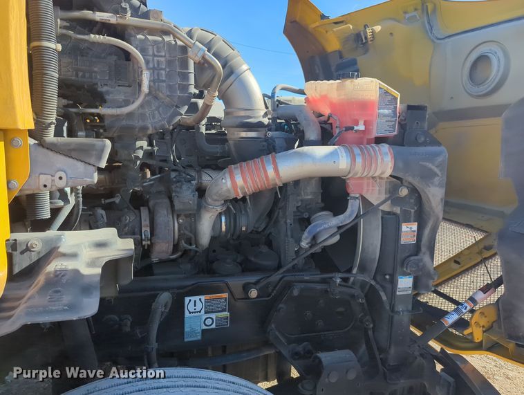 image for item OD9108 2020 Kenworth T680  semi truck