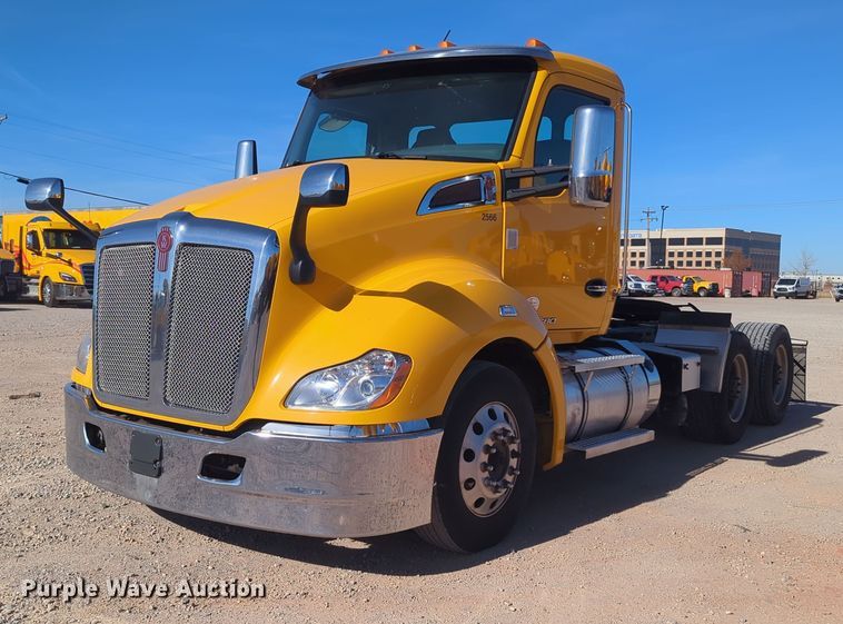 image for item OD9109 2019 Kenworth T680  semi truck