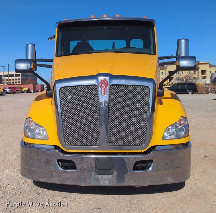 image for item OD9109 2019 Kenworth T680  semi truck