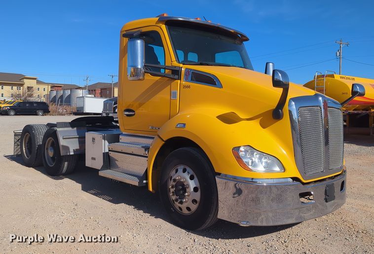 image for item OD9109 2019 Kenworth T680  semi truck