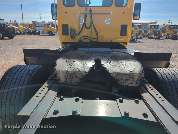 image for item OD9109 2019 Kenworth T680  semi truck