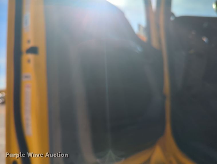 image for item OD9109 2019 Kenworth T680  semi truck