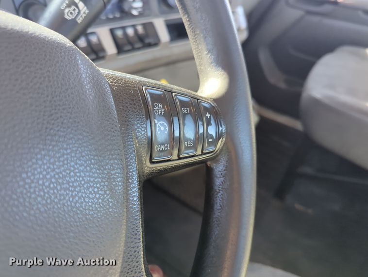 image for item OD9109 2019 Kenworth T680  semi truck