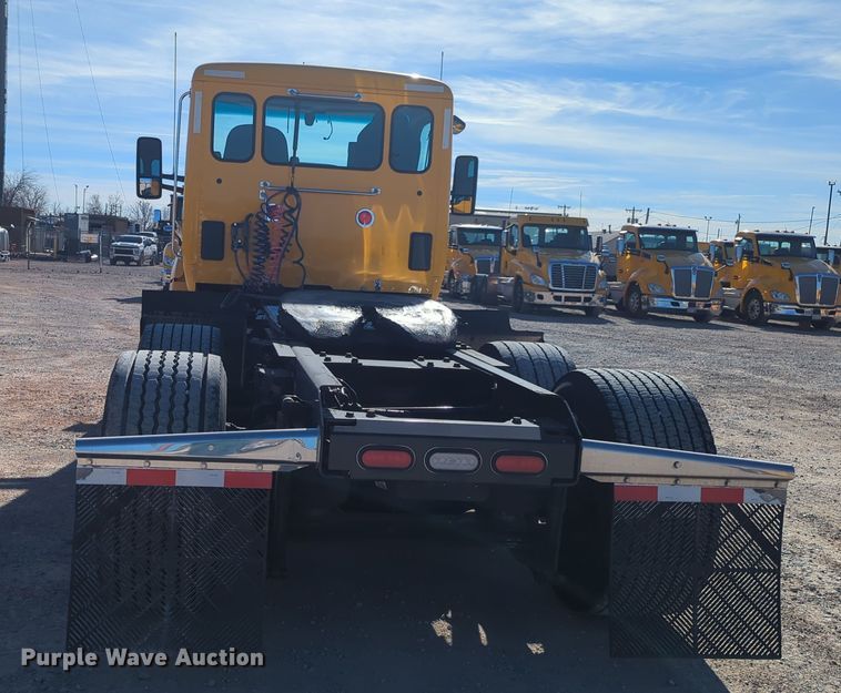 image for item OD9110 2020 Kenworth T680  semi truck