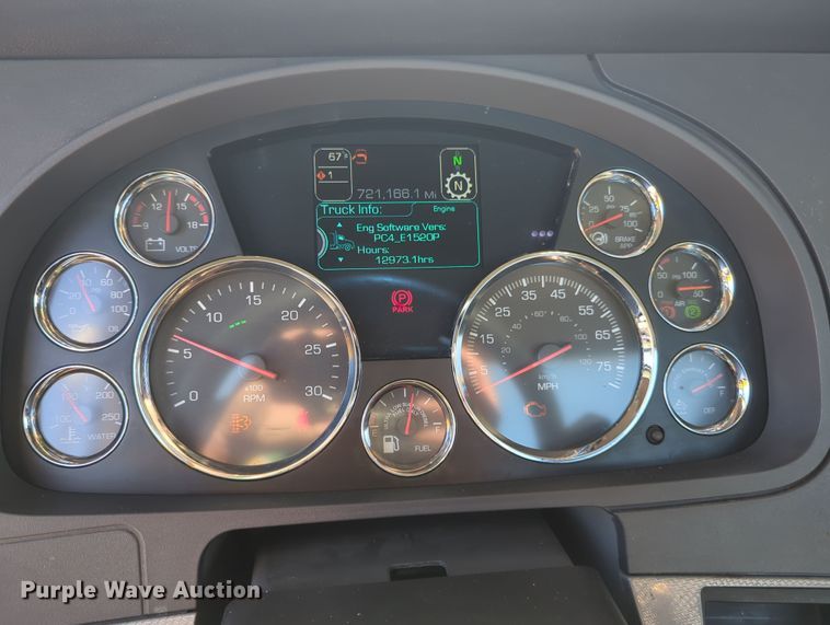 image for item OD9110 2020 Kenworth T680  semi truck