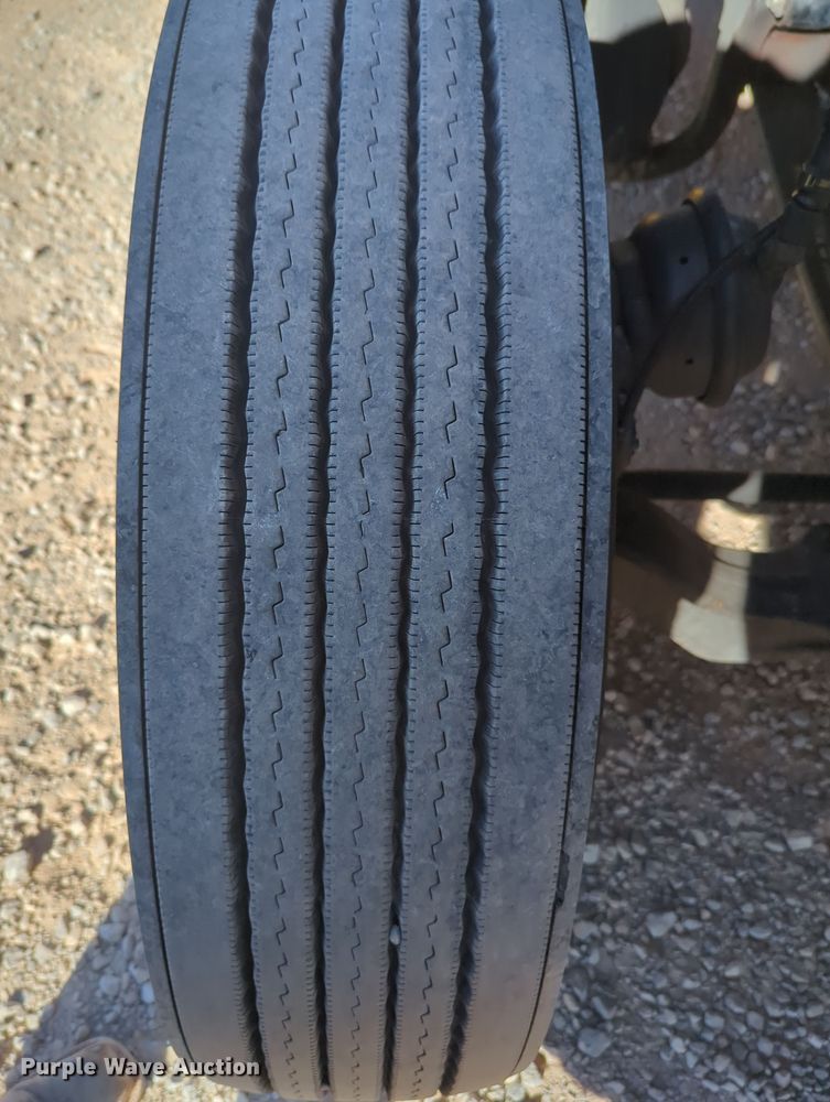 image for item OD9112 2020 Kenworth T680  semi truck