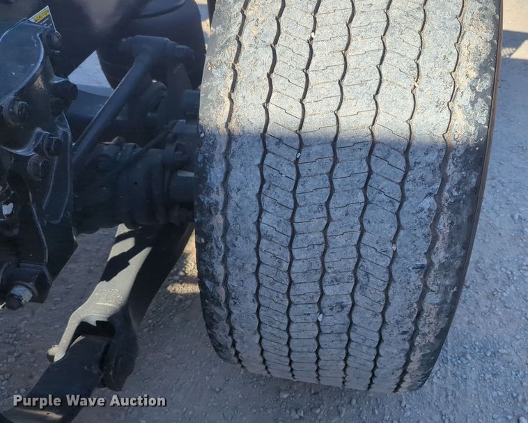 image for item OD9112 2020 Kenworth T680  semi truck