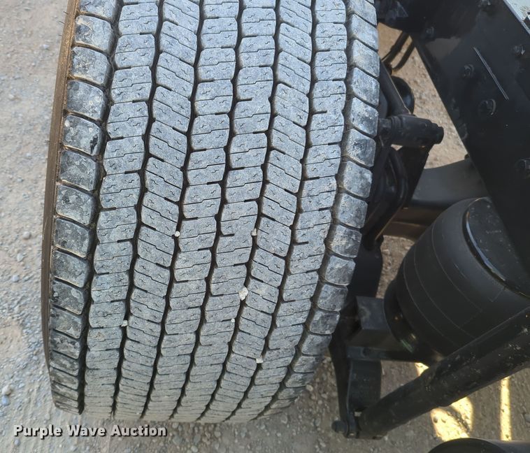 image for item OD9112 2020 Kenworth T680  semi truck