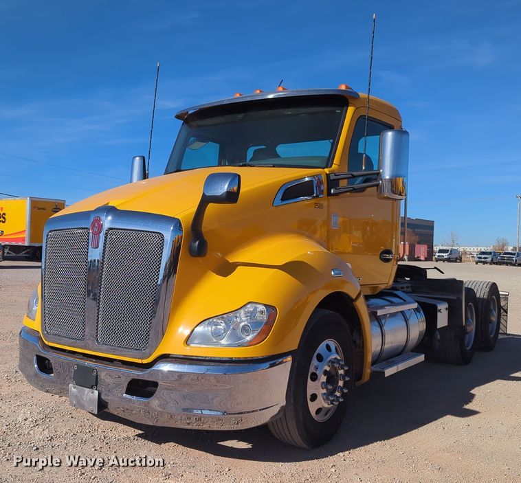 image for item OD9114 2019 Kenworth T680  semi truck