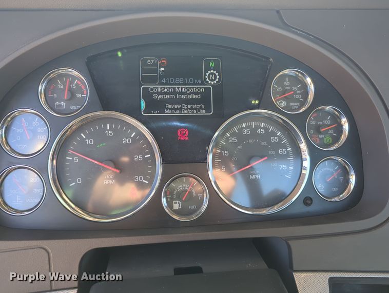 image for item OD9114 2019 Kenworth T680  semi truck