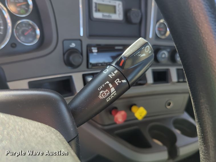 image for item OD9114 2019 Kenworth T680  semi truck