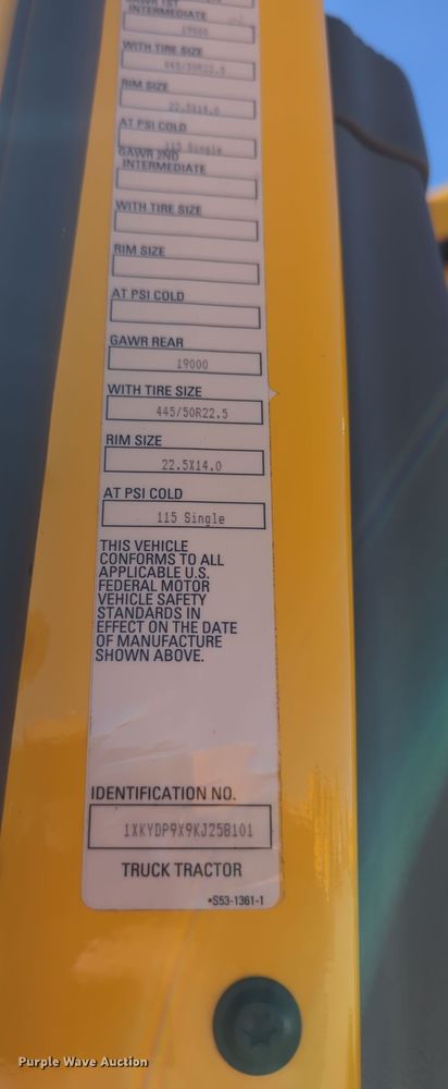 image for item OD9114 2019 Kenworth T680  semi truck