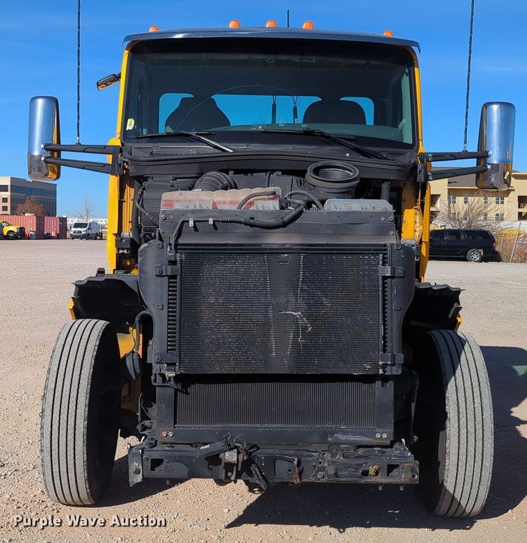 image for item OD9116 2019 Kenworth T680  semi truck