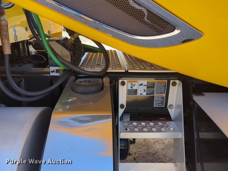 image for item OD9116 2019 Kenworth T680  semi truck