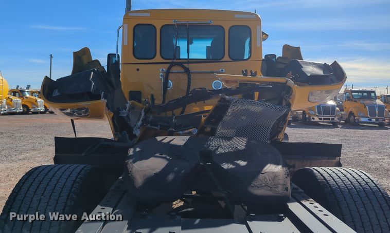 image for item OD9116 2019 Kenworth T680  semi truck