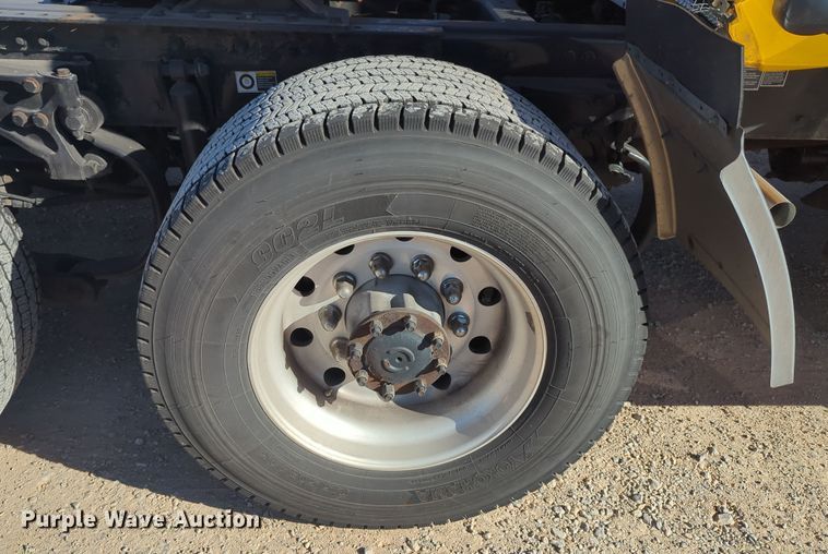 image for item OD9116 2019 Kenworth T680  semi truck