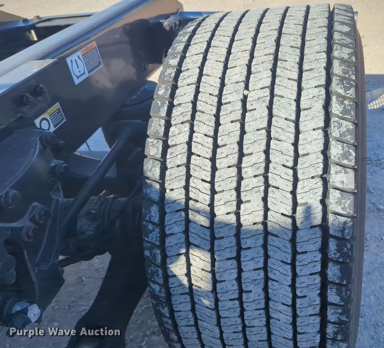 image for item OD9116 2019 Kenworth T680  semi truck